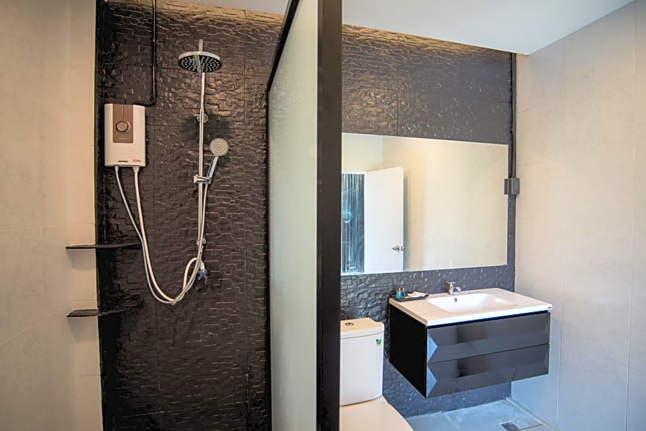 Kwai Tara Riverside Villas