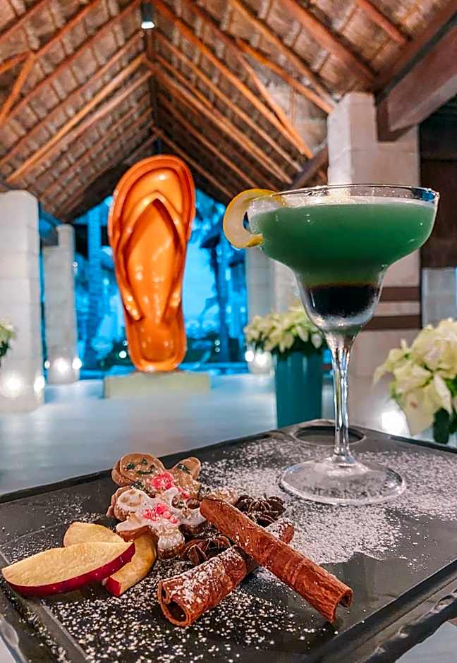 Margaritaville Island Reserve Riviera Cancún - An All-Inclusive Experience for All