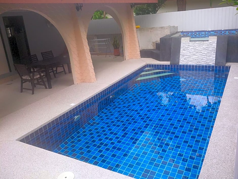 Villa Rosa with Private Pool and Jacuzzi 100m to beach