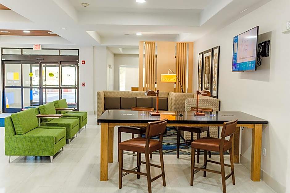 Holiday Inn Express Hotel & Suites Greenville By IHG