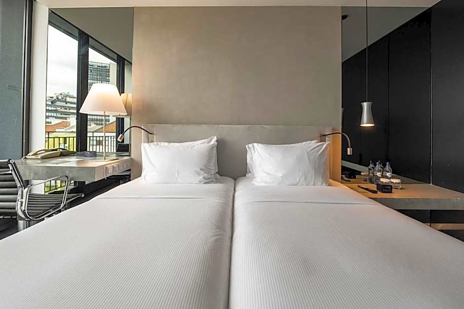 DoubleTree By Hilton Lisbon - Fontana Park