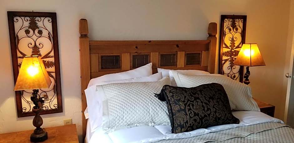Lily Creek Lodge