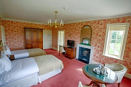 Twin Room - Manor House