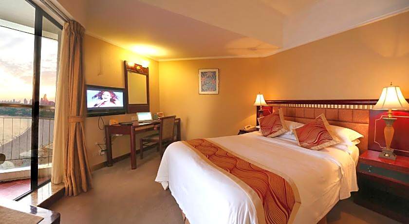 Qingdao Huiquan Dynasty Hotel