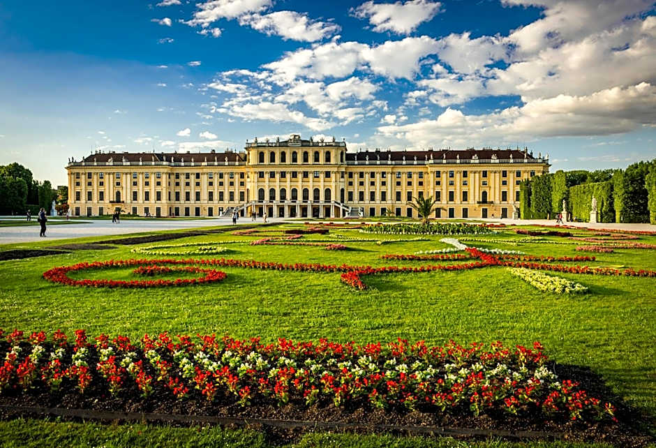 lyf Schönbrunn Vienna