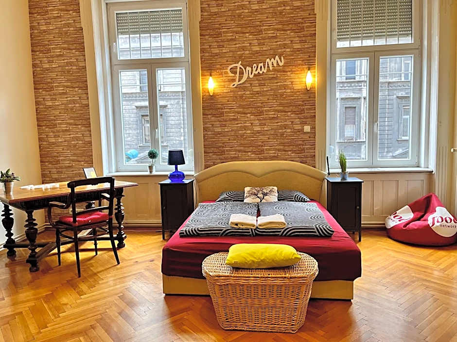 Zen Hostel by Central Market