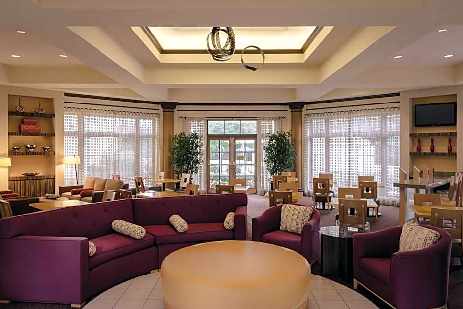 La Quinta Inn & Suites by Wyndham Atlanta Ballpark/Galleria