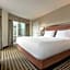 Hampton Inn By Hilton & Suites Greenville-Downtown-Riverplace