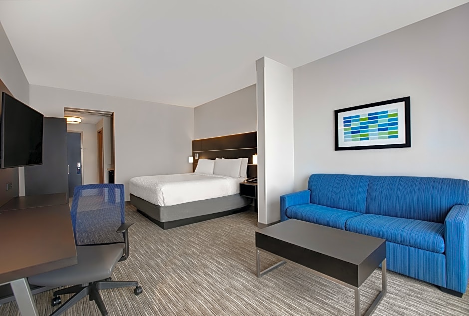 Holiday Inn Express & Suites - Milwaukee - Brookfield