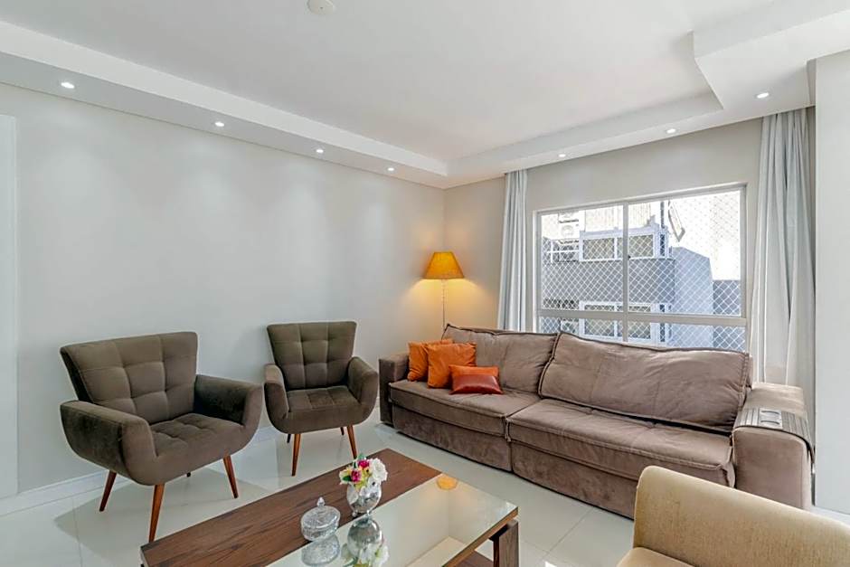 Apartamento pé na areia – 1 min da Praia Central