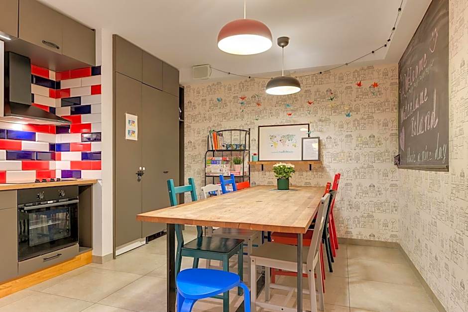 WaterLane Island Hostel&Apartments