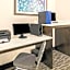 La Quinta Inn & Suites by Wyndham Oklahoma City Yukon