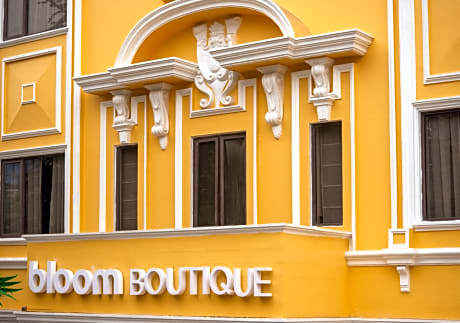 Bloom Boutique I GK1