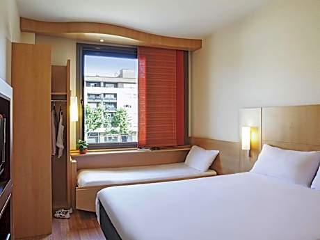 Family Double Room with an Extra Bed