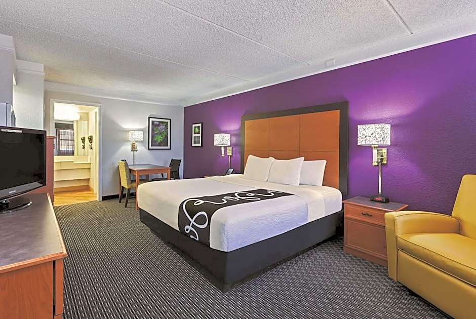 Travelodge by Wyndham Houston Cy-Fair