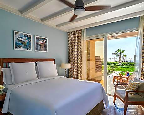 One Bedroom Deluxe Beach Suite