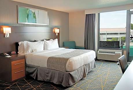Standard King Room