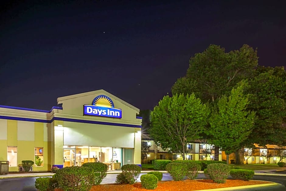 Days Inn by Wyndham Portage