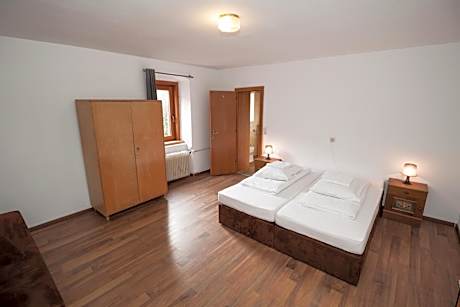 Two-Bedroom Apartment with Balcony - River View