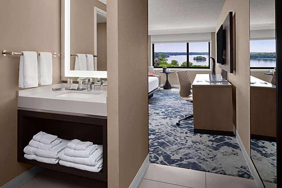 Photo 1 of 9 of 2 Double Beds Guestroom, Concierge Level