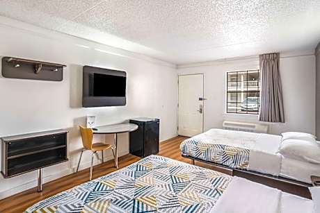 2 Full Beds | Non-Smoking