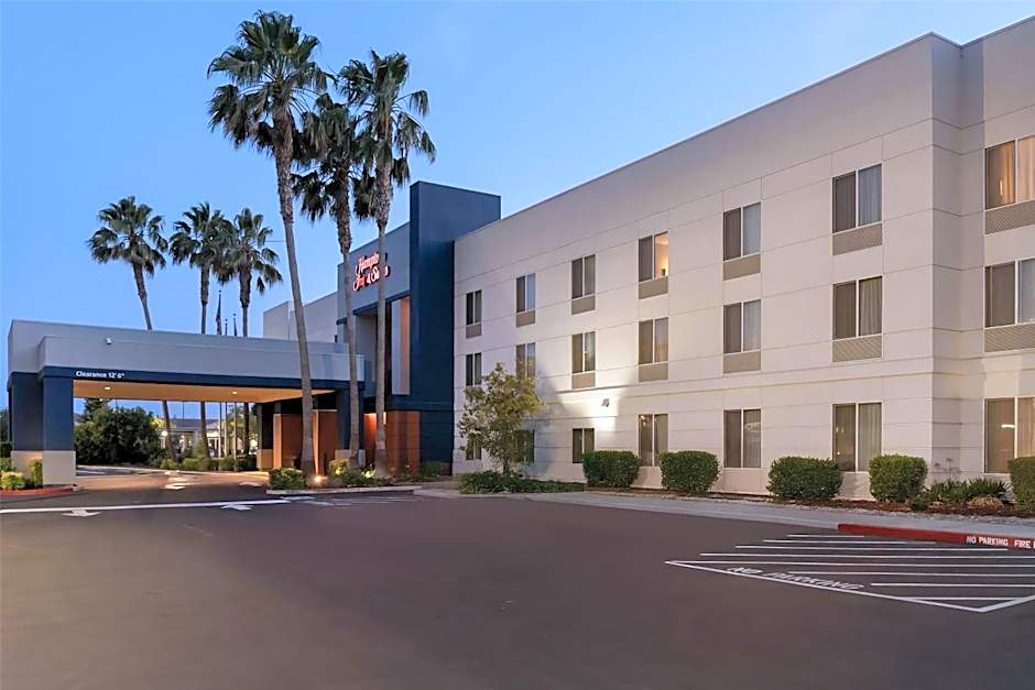 Hampton Inn By Hilton & Suites Lathrop, Ca