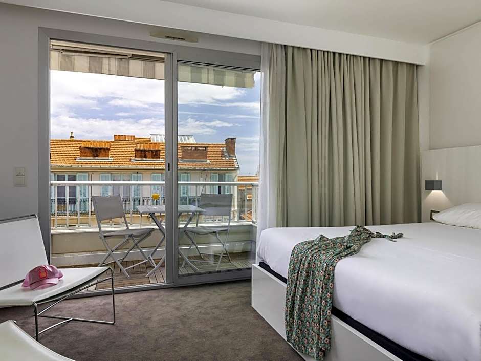 Ibis Styles Menton Centre