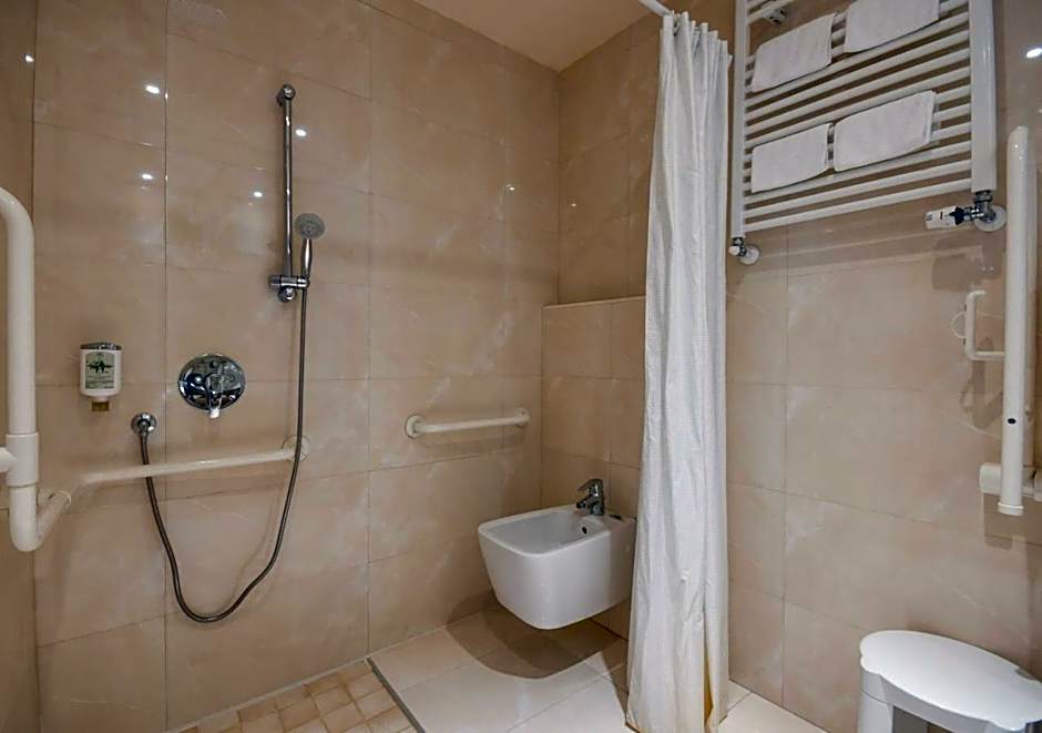 Hotel Parchi Del Garda