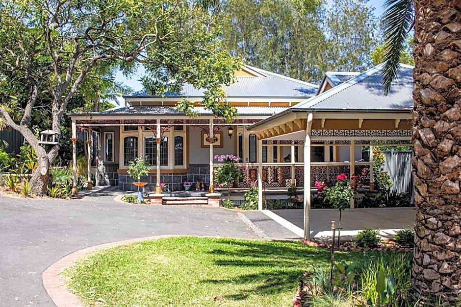 The Oaks Lilydale Accommodation