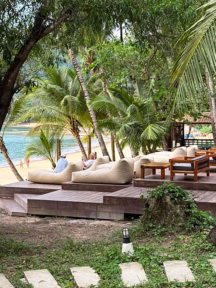 Sunny Cove Beach Resort Koh Phayam