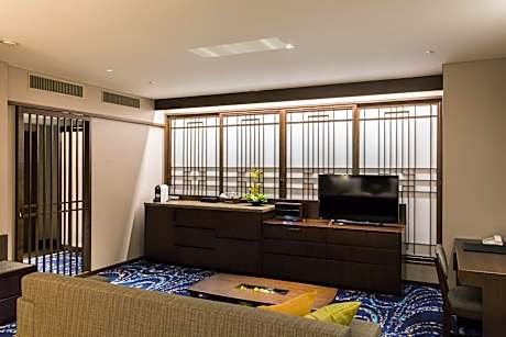 Corner Twin Room - Non-Smoking - Eco Plan(No Daily Cleaning)