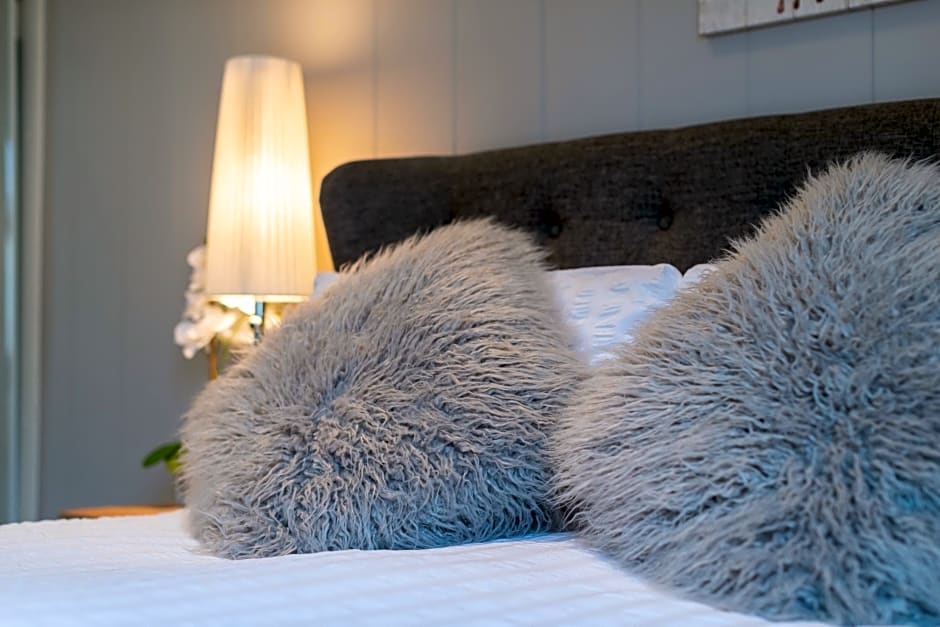 Inside No. 1 Retreat