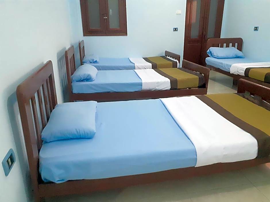 Nile Roof Hotel& Restaurant