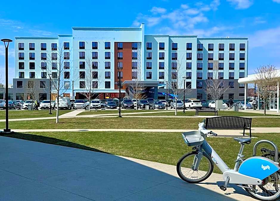Hampton Inn & Suites Chicago Medical District UIC