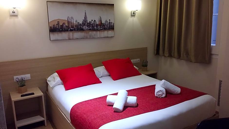 Hostal Barcelona Travel
