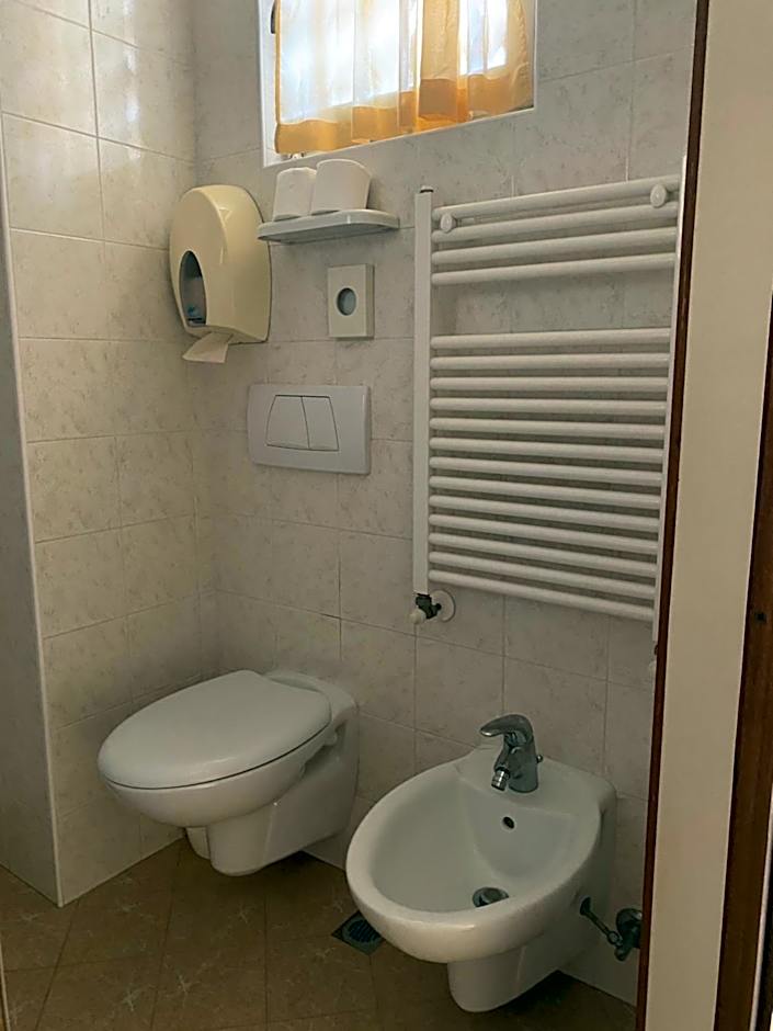 Hotel Modenese