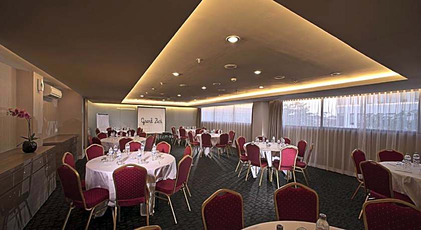 Grand Zuri Kuta Bali Hotel