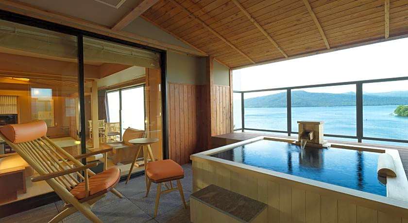 Akan Tsuruga Bessou Hinanoza