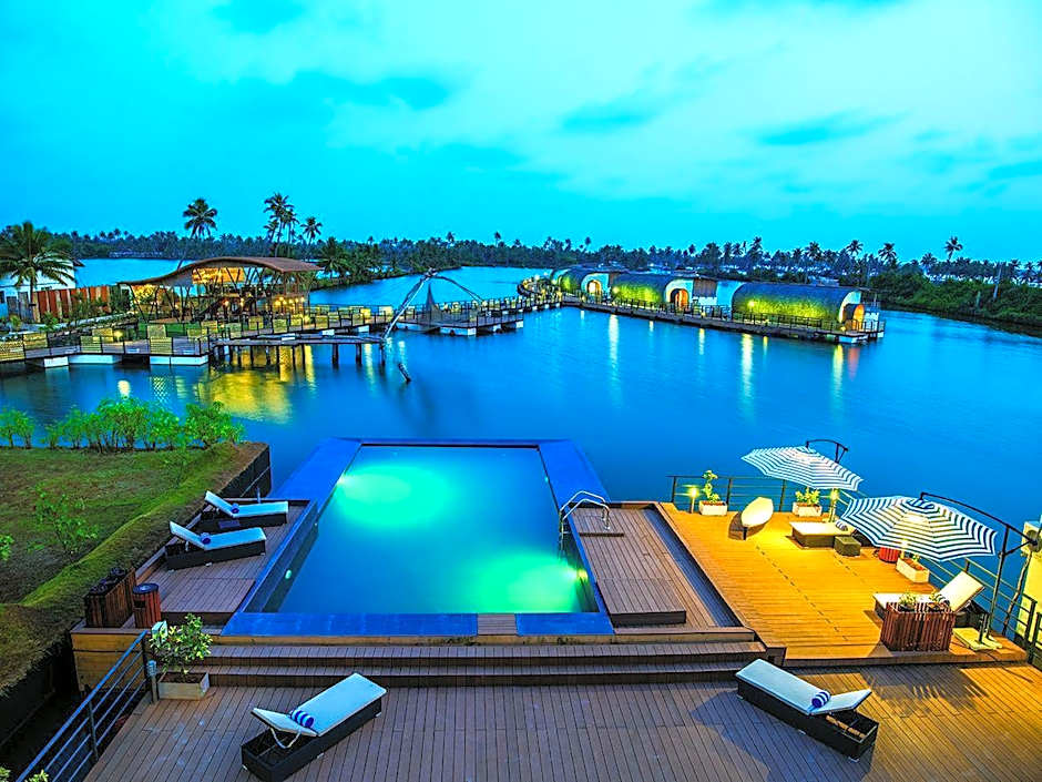Aquatic Island by Poppys, Cochin