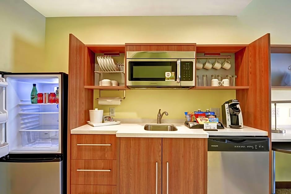 Home2 Suites by Hilton Charlotte Airport