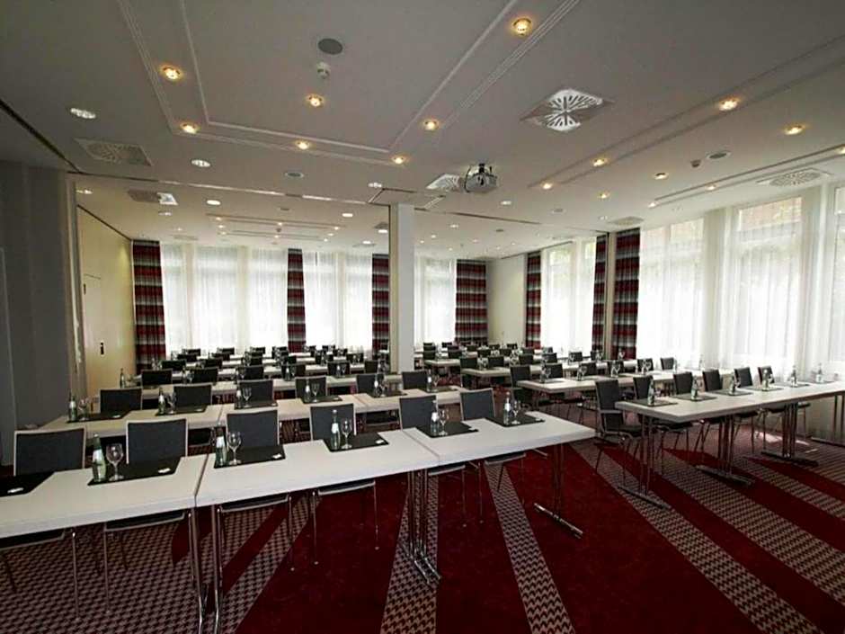 Sunday Hotel Frankfurt Airport - Neu-Isenburg