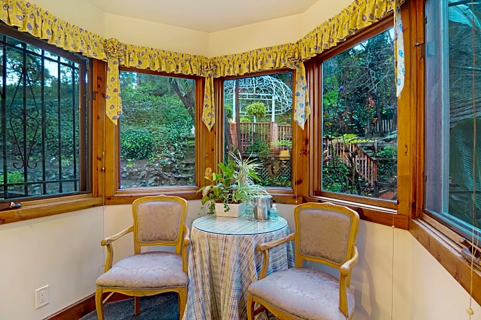 Babbling Brook Inn