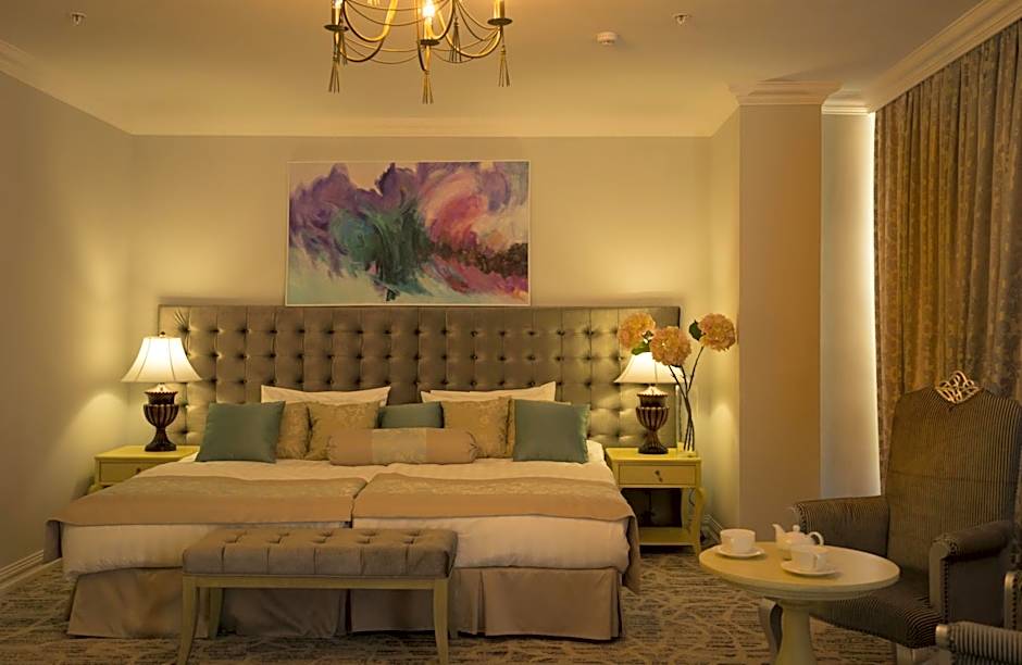 Bristol Central Park Hotel