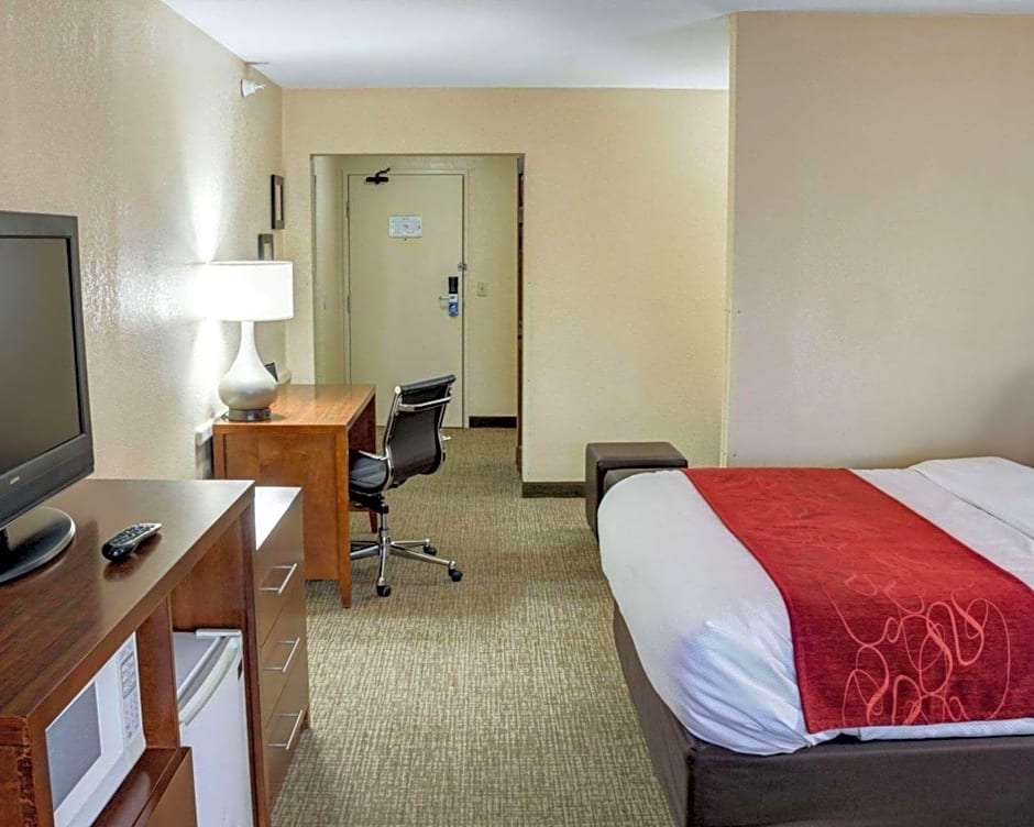 Comfort Suites Omaha