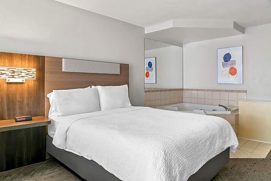 Holiday Inn Express Lapeer By IHG