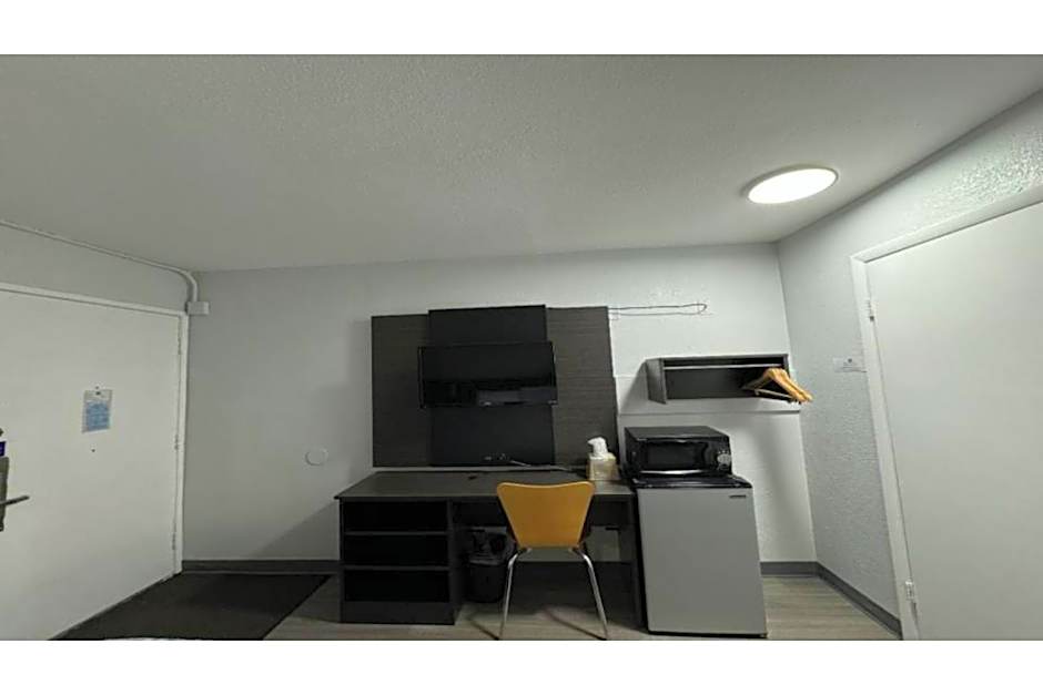 Motel 6-Janesville, WI