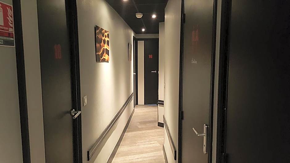 CafÃ© HÃ´tel de l'Avenir