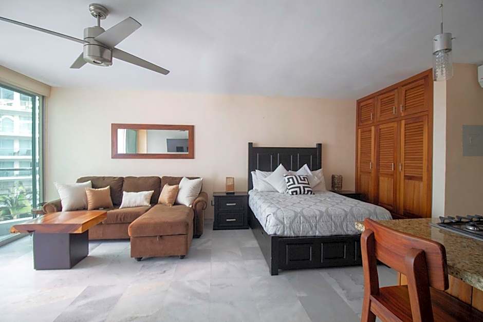 Suites at Aria Pacific Ocean Studio