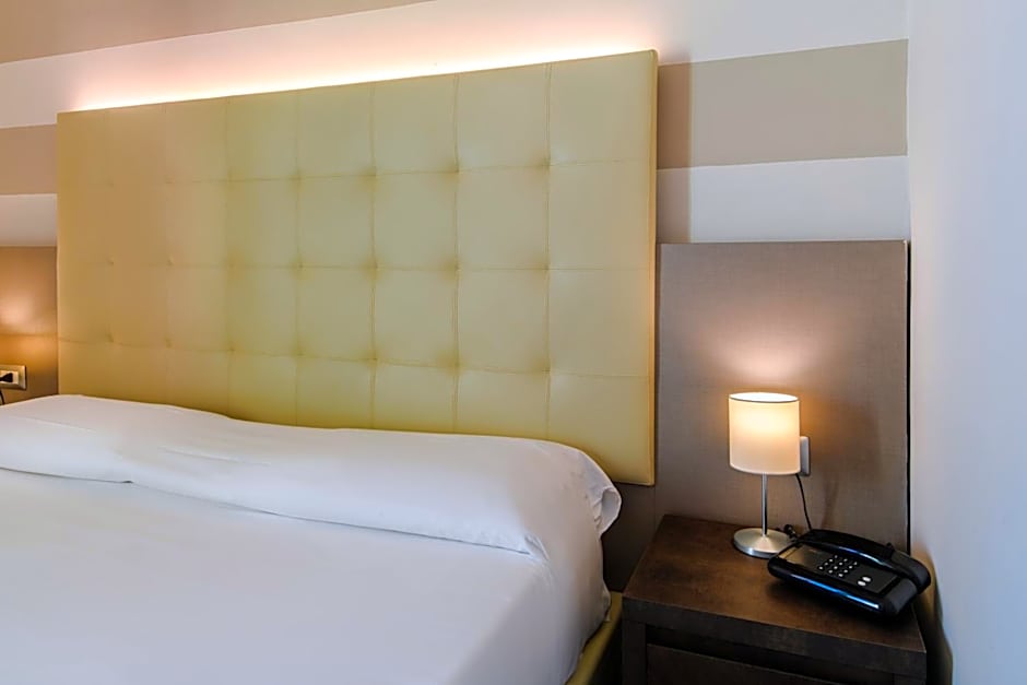Hotel Tirreno