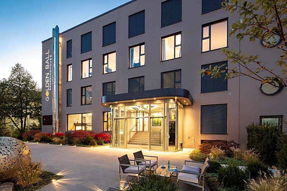 Golden Ball, Exclusive Serviced Apartments Munich